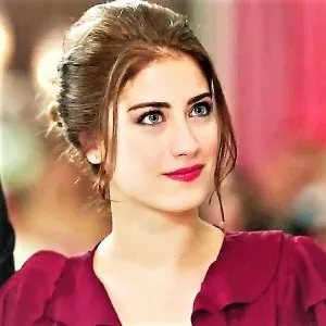 Hazal Kaya