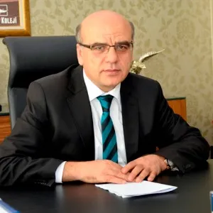 Metin Özer