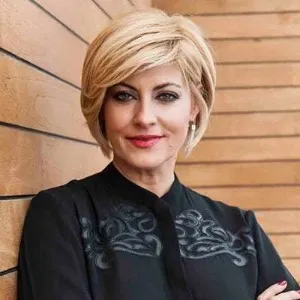 Defne Sarısoy