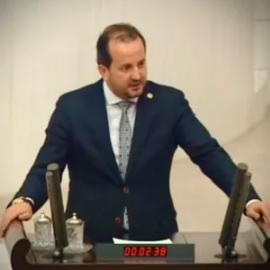 Refik Özen