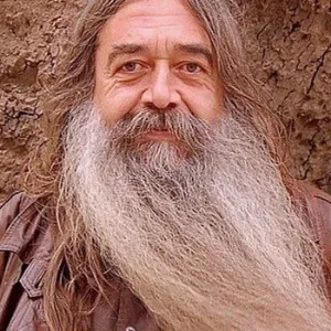 Hüseyin Avni Dede