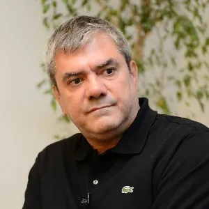 Yılmaz Özdil