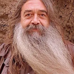 Hüseyin Avni Dede