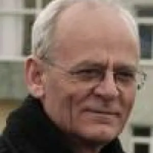 Mustafa Özçelik