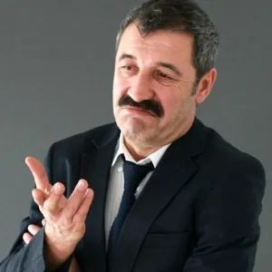 Nizam Namidar