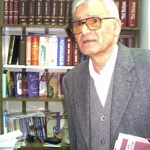 İzzet Tanju