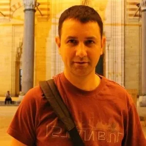 Esin Muzbeğ
