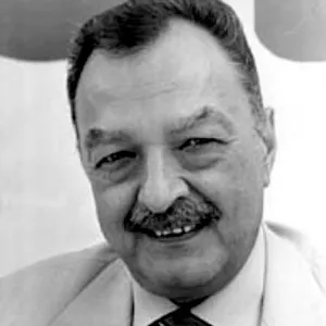 Üstün Akmen