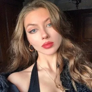 Selinay Taşol