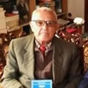 Mahmut Saral (Eğitimci Yazar)