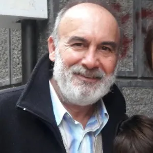 Yaşar Üzer