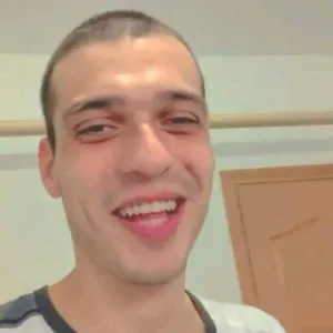 Ali Önsöz