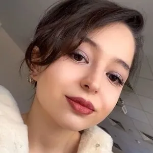 Betül Mangal