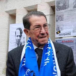 Erk Yurtsever