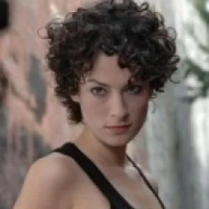Özlem Çınar