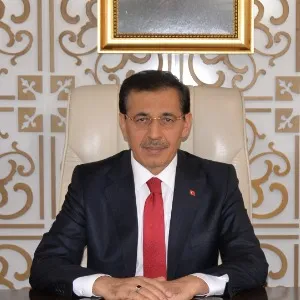 Ahmet Ümit (Vali)