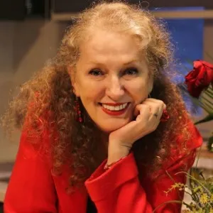 Suzan Kardeş
