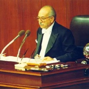 Vefa Tanır