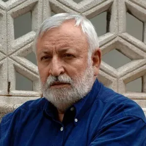 Yücel Çakmaklı