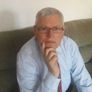 Reşit Hanadan