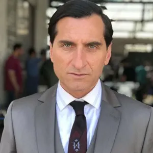 Tim Seyfi