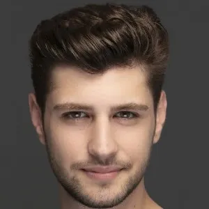 Deniz Sarıkaş