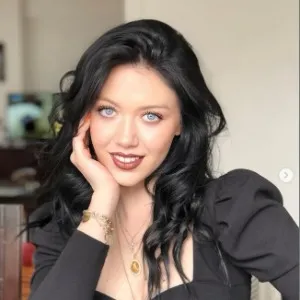 Larissa Lara Türközer biyografi fotoğrafı