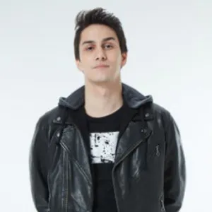 Sina Özer