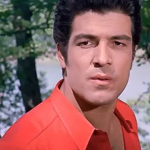 İzzet Günay