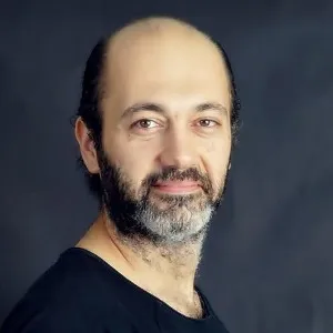 Mesud Uz