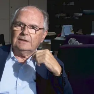 Ali Karaosmanoğlu (Profesör)