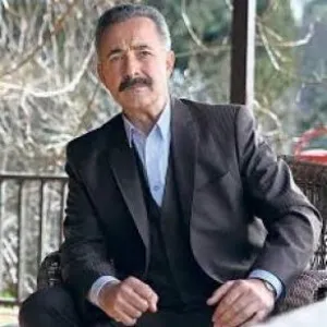 Mehmet Aslantuğ